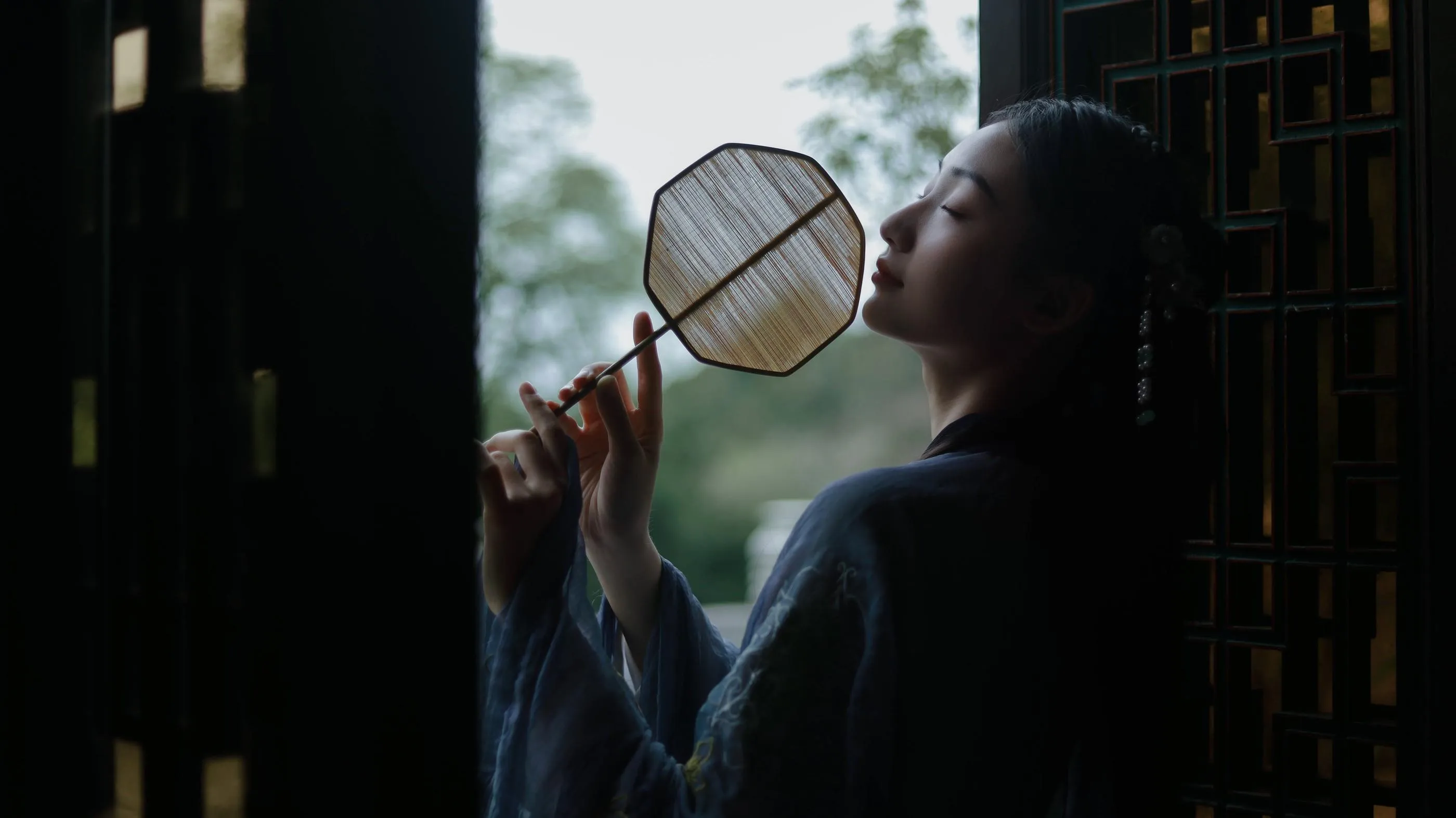 [YITUYU艺图语]2022.09.13 烟雨江南 小戴同学 [21P]插图8